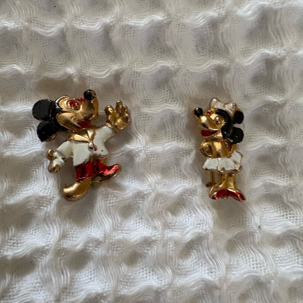Vintage Scatter Brooch Set. Mickey and Minnie